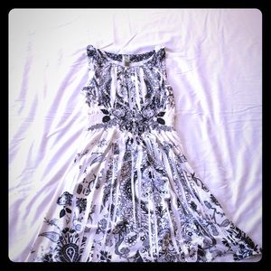 White dress w/black "spray paint" detail peep slit